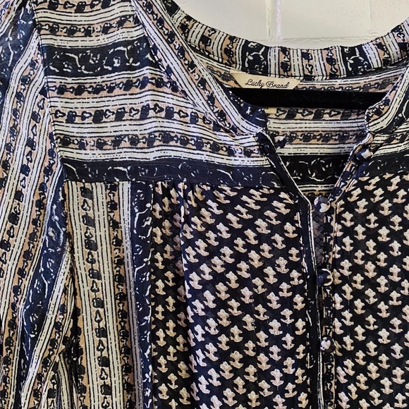 Neutral Pattern Lucky Brand Button Blouse - Picture 2 of 5